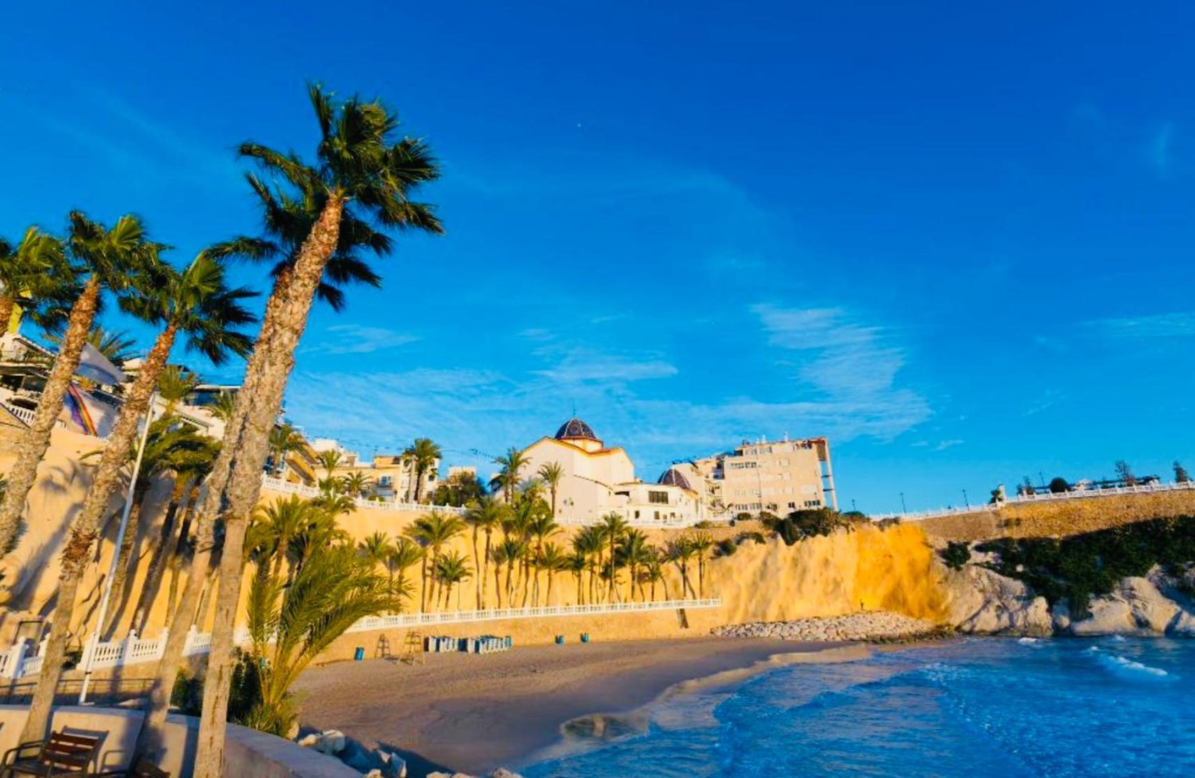 Atico Con Vistas En El Casco Antiguo De Benidorm Exterior foto