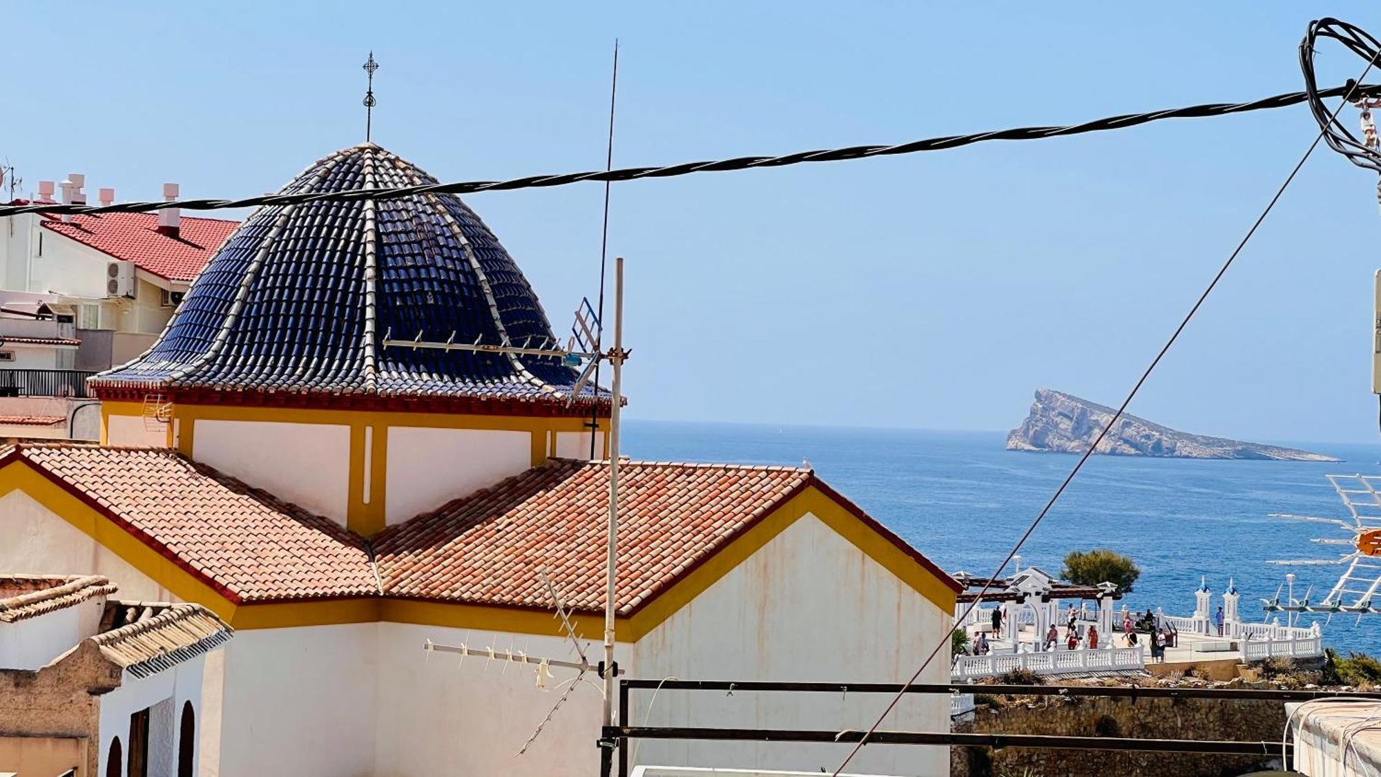 Atico Con Vistas En El Casco Antiguo De Benidorm Exterior foto